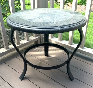 lot 31 image: Petite Patio Table
