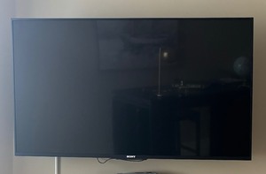 lot 35 image: Sony 48 Inch TV Model XBR-49X830C