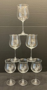 lot 64 image: Set of Six Lenox Tuscany Classic Wine Glasses