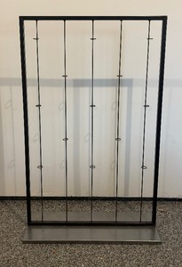 lot 84 image: Fantastic Metal Flower Wall Stand