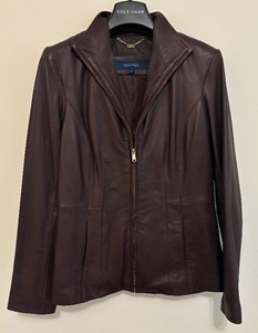 lot 121 image: Cole Haan Brown Leather Size Small Coat