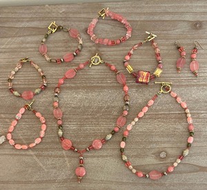 lot 130 image: Variety of Pink Beautiful Beaded Necklaces, Bracelets and Earrings