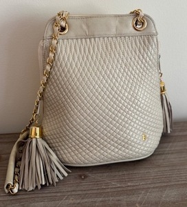lot 80 image: Bbest Beige Quilted Leather Shoulder Bag with Gold Chain and Tassels