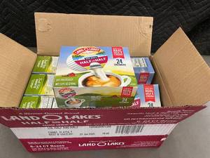 lot 49 image: UT 4 - Land OLakes Mini Moos Half & Half Creamers - 6 Boxes of 24 Creamers Each