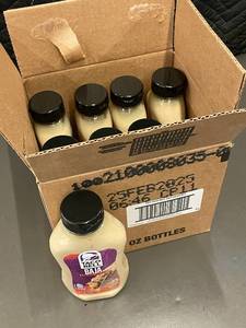 lot 250 image: Taco Bell Baja Creamy Sauce 8-Pack, 12 fl oz Bottles