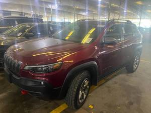 lot 9 image: 2020 Jeep Trailhawk 4x4