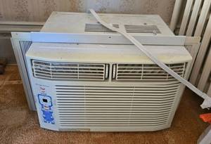lot 17 image: Frigidaire Window Air Conditioner with Custom Controls