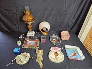 lot 36 image: Eclectic Vintage Collectibles and Home Decor Lot
