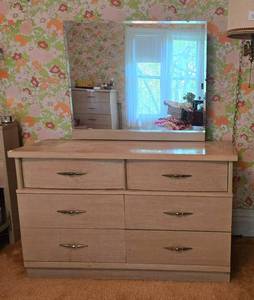 lot 57 image: Vintage Wooden Dresser with Mirror and Six Drawers