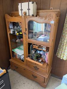 lot 92 image: Antique Wood Display Cabinet with Glass Doors