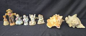 lot 117 image: Collection of Porcelain Figures and Seashell Decorations