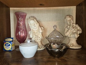 lot 157 image: Collection of Vintage Figurines, Glassware, and Ball Dome Lids