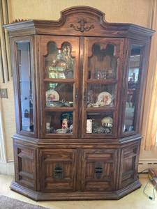 lot 179 image: Vintage Wooden China Cabinet with Glass Doors (CONTENTS NOT INCLUDED)