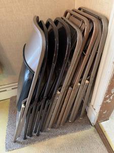 lot 189 image: Set of Mixed Folding Chairs in Various Finishes