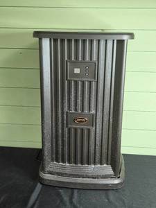 lot 219 image: Aircare EP9800 Evaporative Humidifier