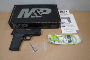 lot 7 image: Smith & Wesson M&P 9 Shield EZ M2.0 9mm Semi-Auto Pistol - Easy Rack Model