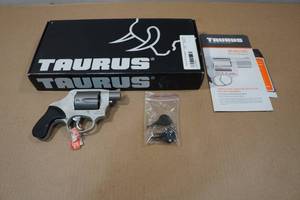 lot 22 image: Taurus 85 .38 Spl Double-Action Revolver - 1 Titanium Barrel