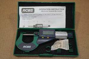lot 67 image: RCBS Digital Outside Micrometer - 0-10-25mm, .00005