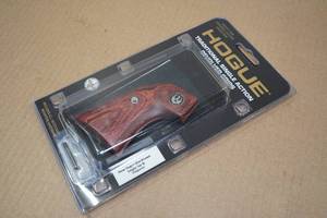lot 81 image: Ruger Original Wood Revolver Grips - New BlackhawkSingle-SixVaquero