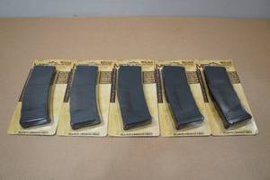 lot 100 image: 5 MFT 30 Round AR Magazines with Window - .2235.56.300 AAC