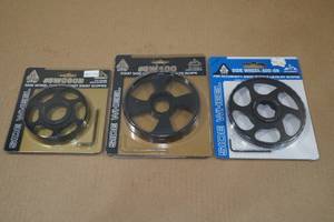 lot 108 image: 3 UTG Scope Side Wheel Add-Ons
