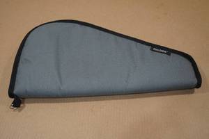 lot 125 image: Bulldog Soft Pistol Case - Large