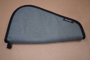 lot 126 image: Bulldog Soft Pistol Case - Medium