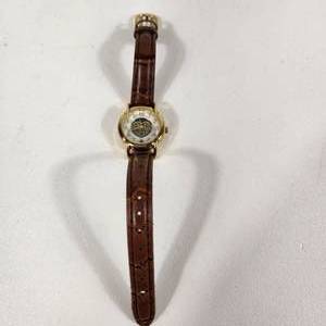 lot 5 image: Womans Gold Wrist Watch Date Brown Band Stainless Steel Back Water Resistant Japan Movement WS89254 Great Condition Working