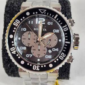 lot 45 image: Mens NEW INVICTA Silver With Black Face Wrist Watch MRSP $795 Model #26073