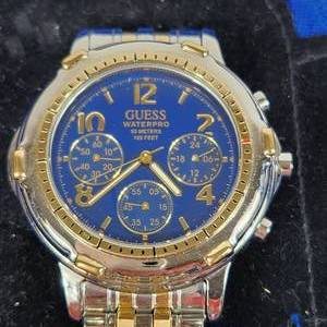lot 50 image: Mens Guess Waterpro SilverGold With Blue Face Wrist Watch With Case 165 Feet50 Meters Water Resistant
