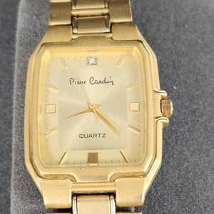 lot 51 image: Mens Pierre Cartier Gold Wrist Watch With Genuine Diamond Stainless Steel Back Great Condition