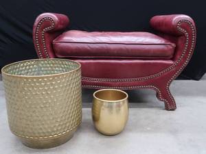 DUKE OF YORK LEATHER STUDDED OTTOMAN + BONUS BRASS