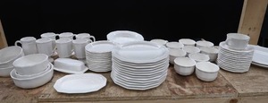 lot 26 image: LARGE SET OF VINTAGE PFALTZGRAFF HEAVY WHITE DINNER CHINA