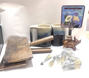 lot 23 image: Lot of Antique Wool Cards, Bookend Mugs, Flying Pig, Cintron Pins