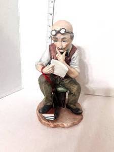 lot 56 image: Pucci Anart Porcelain Figurine The Accountant