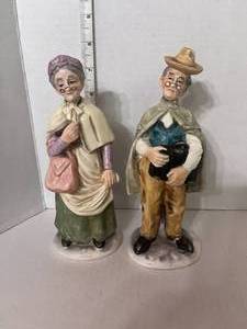 lot 55 image: Pair of Vintage Norleans Figurines