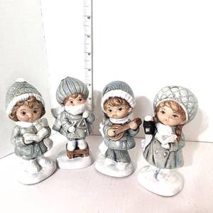 lot 96 image: Set of 4 Vintage Homco Bisque Figurines
