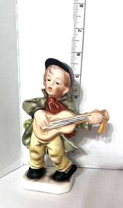 lot 82 image: Vintage Friedel Germany Figurine
