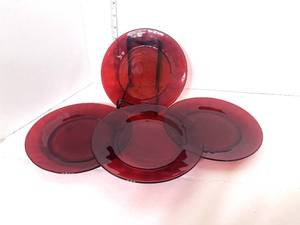 lot 108 image: Vintage Depression Ruby Red Salad Plates