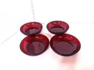 lot 105 image: Vintage Depression Ruby Red Set of 4 Cereal Bowls