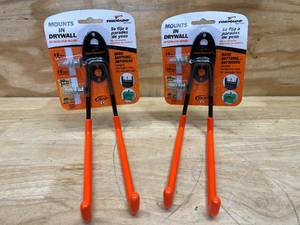 lot 38 image: Lot of 2 - Tornado Ladder Hook Model # L525