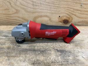 lot 111 image: MILWAUKEE 2680-20 M18 18V Lithium Ion 4 12 Inch Cordless Grinder (Tool Only)