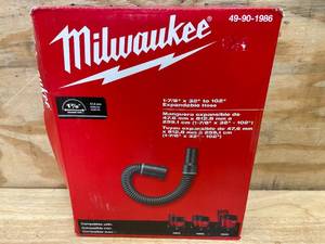 lot 124 image: 1-78 x 32 to 102 Expandable Hose Milwaukee Model # 49-90-1986