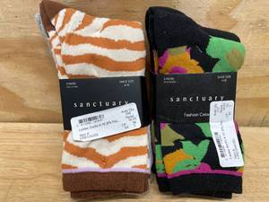 lot 148 image: Lot of 2 - 3 Packs of Ladies Socks
