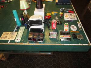 lot 256 image: Vintage electronics, memorabilia an...