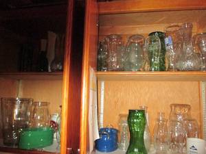lot 63 image: Lot of assorted vases and glassware...