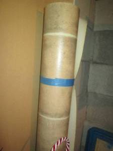 lot 66 image: Roll of linoleum...7 tall unknown ...