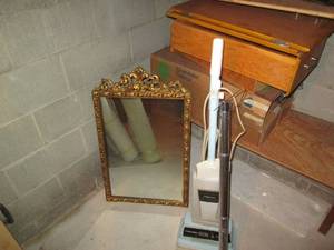 lot 70 image: Lot of cupboards, ceiling tile, mir...