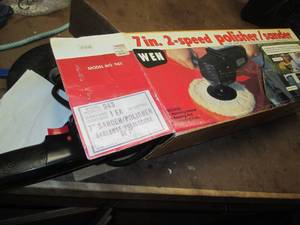 lot 82 image: 7in Wen 2-speed polishersander in ...