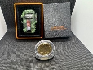 lot 49 image: 2020 First Term Trump Commemoratives. New Unused ARC Lighter and Gold Plated Medal